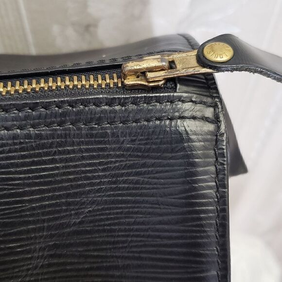 Louis Vuitton Epi Speedy 35 Black With Dust Bag - Picture 6 of 11